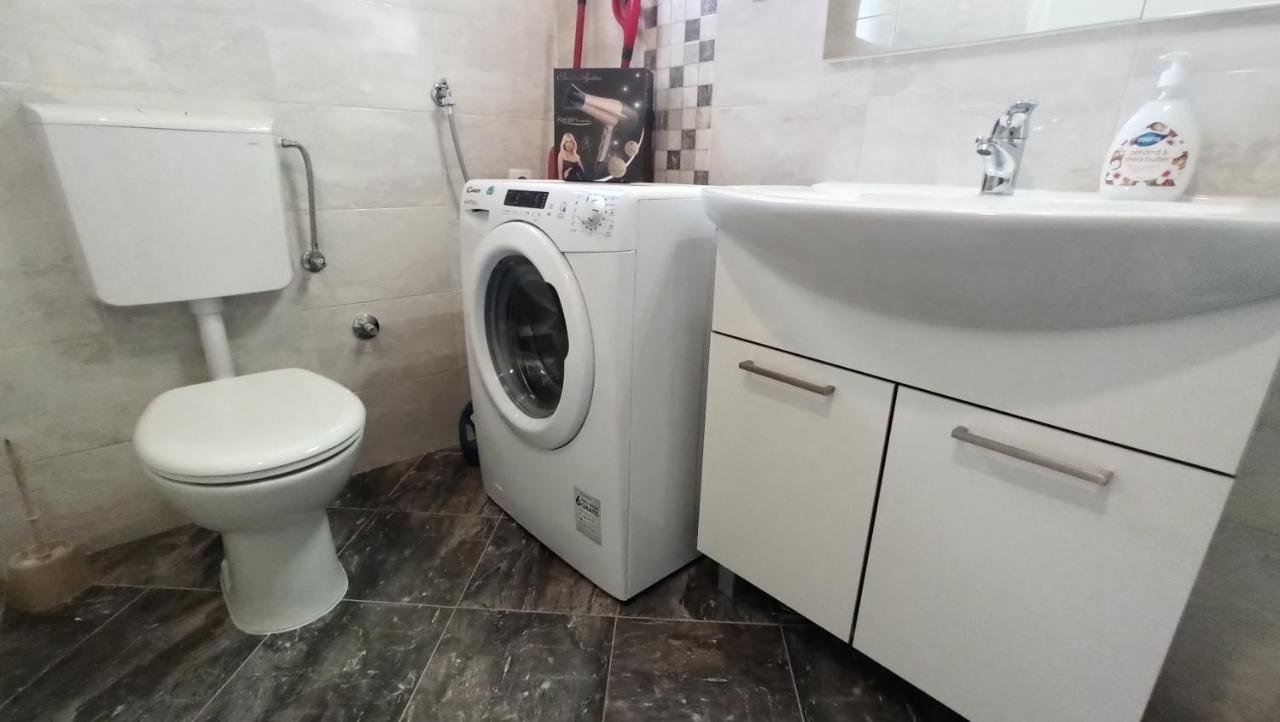 Jakopovic Apartments Rogoznica  Bagian luar foto